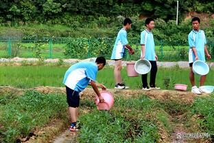 记者：居勒尔等3人提前结束假期，回训练中心开始训练